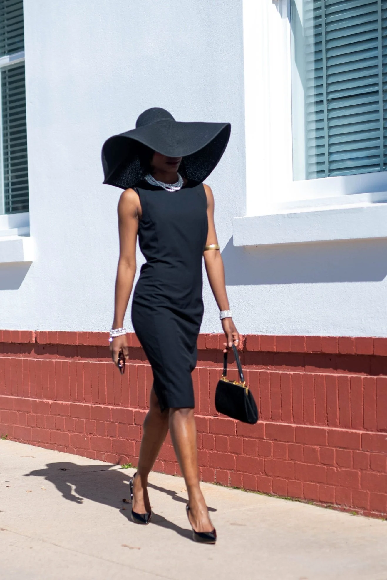 Breakfast at tiffany's little black dress hot sale